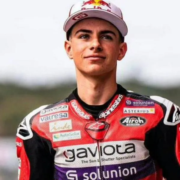 El colombo español David Alonso cierra 2024 con broche de oro: victoria en Barcelona y récord en Moto3 