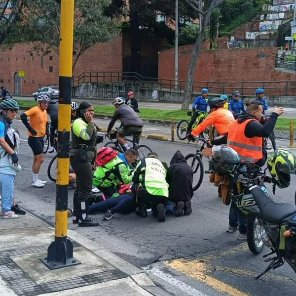 Accidente en el Gran Fondo de Bogotá. Ciclistas se cayeron en la carrera Séptima con calle 84.