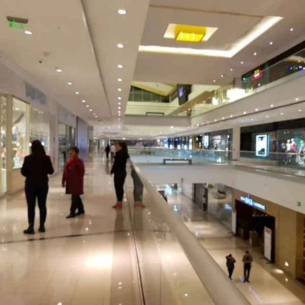 Foto de Multiplaza, en nota de quién es dueño del centro comercial Multiplaza
