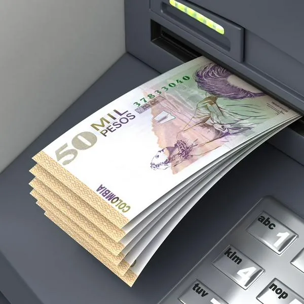 Prima de trabajadores que ganan el salario mínimo en 2024: dicen cuánto es dinero extra que les deben pagar en diciembre y si hay multas.