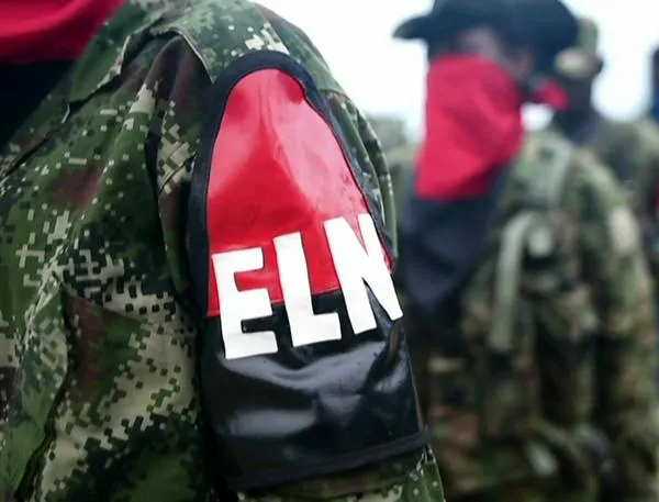 Presidente Gustavo Petro y Pablo Beltrn, jefe negociador del ELN.