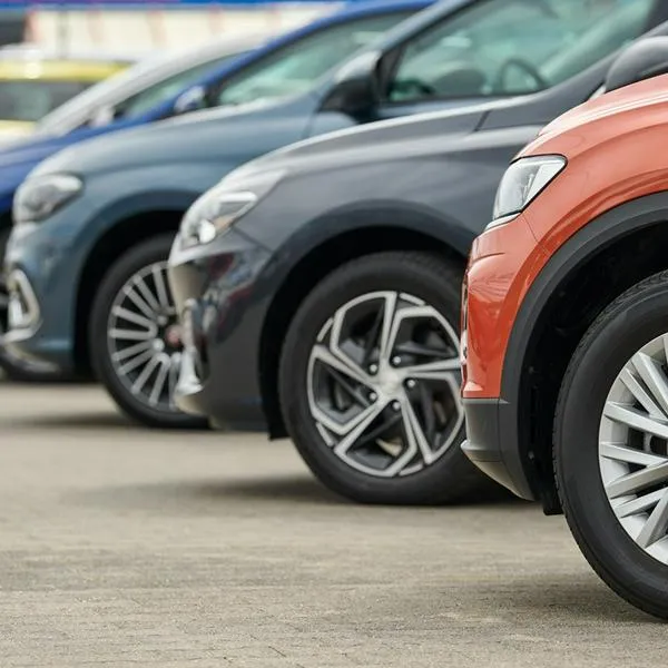 En Bogotá subastarán carros de las marcas Kia, Nissan, Mazda, Chevrolet y más desde los 10 millones de pesos. Acá, requisitos para los interesados.