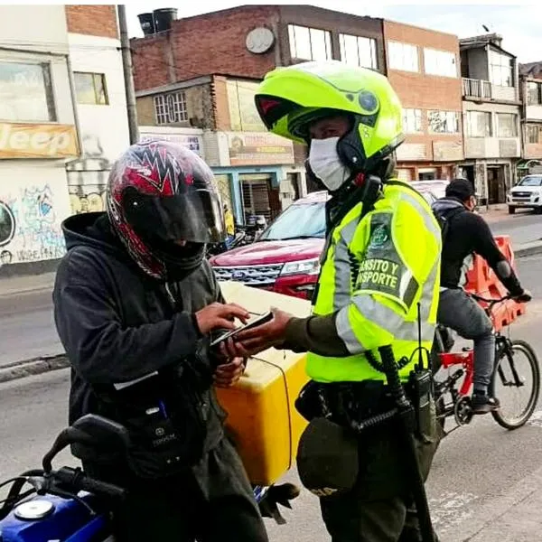 ¿Cuánto vale un comparendo por contravía en moto 2024? Esto dice la ley