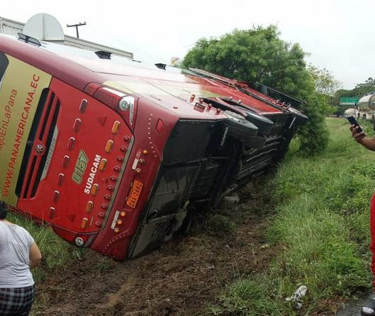 Trágico accidente en Puerto Salgar: una persona fallecida y 16 heridas