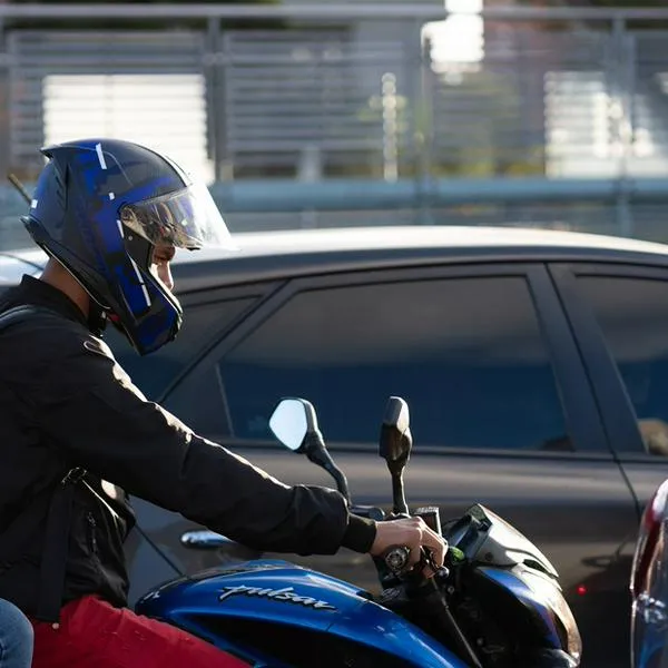 Conductores de moto se ahorrarían pago de $ 830.000 por baja en Soat nueva