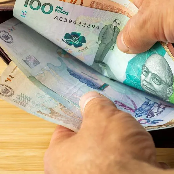 Salario mínimo 2025 y aumento tras $ 1'300.000 que subiría de cara a enero
