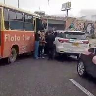 Accidente en Autopista Norte (Bogotá): tres carros chocaron y hay trancón