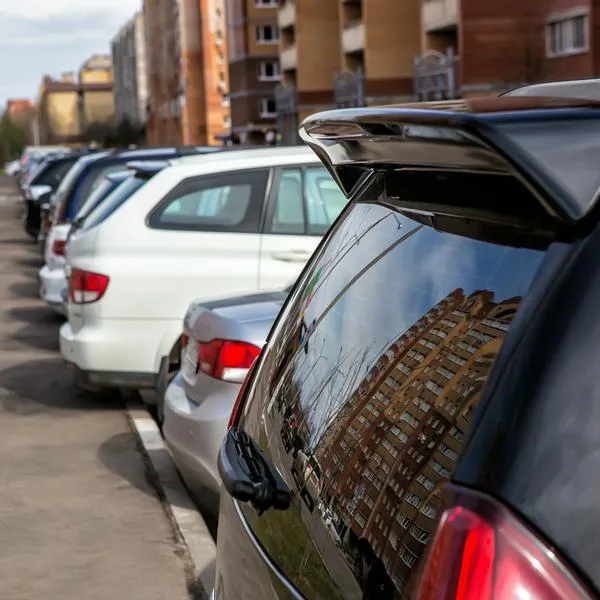 Propietarios en conjuntos pueden subarrendar parqueadero legalmente condiciones
