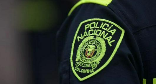 Falsos policías robaron a hombre en Bogotá; lo drogaron y le quitaron su celular