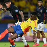 Jhon Córdoba respondió a críticas por errores en Selección Colombia