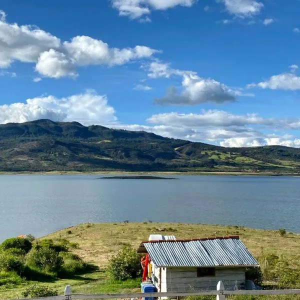 Imagen de embalse del Neusa.