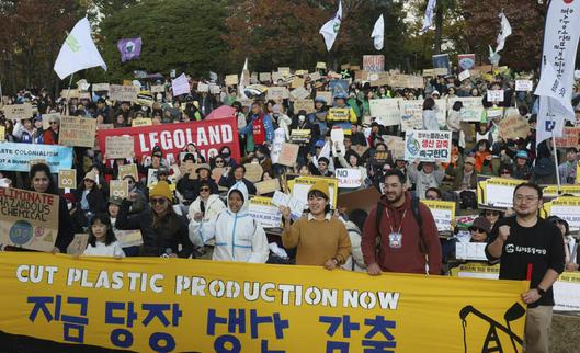 Corea del Sur, reina del plástico y sede de la cumbre contra esta contaminación