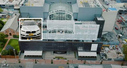 Fotos de Atlantis y carro, en nota de qué anunció centro comercial Atlantis por carros eléctricos, cómo funciona y más