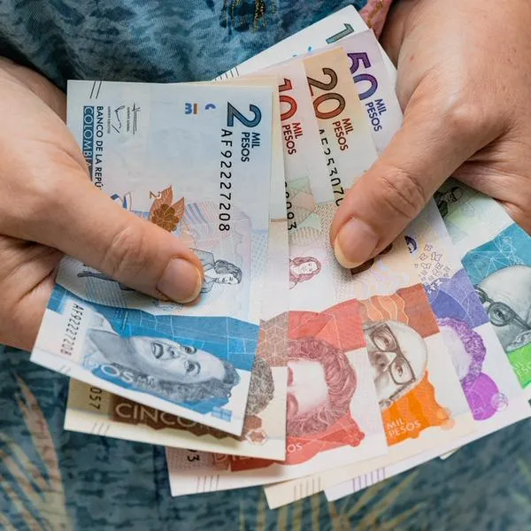 Préstamos a reportados en Datacrédito: Banco de Bogotá, Rapicredit, Solventa, Finandina y otros bancos que ofrecen créditos con tasas de interés elevadas.