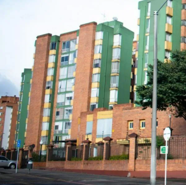 Lío que tendrían arrendatarios por uso diferente de apartamento en área residencial