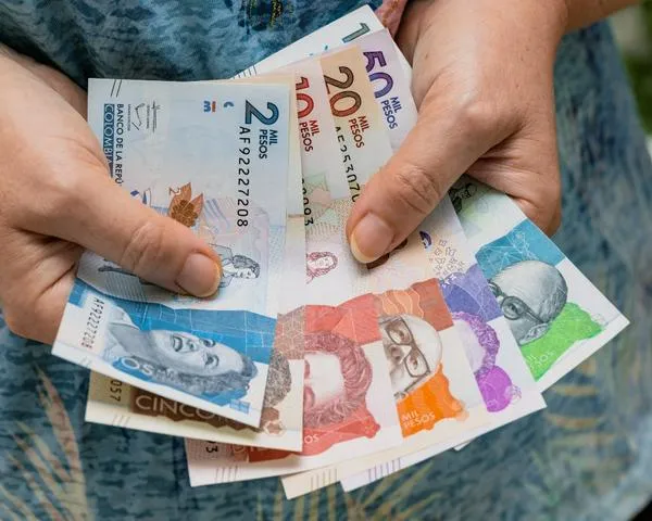 Avisan a familias del grupos A1 a A5 del Sisbén con subsidios y cómo reclamarlos