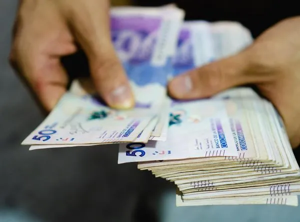 Advierten a padres con cuota de alimentos y sanciones si no pagan dinero a hijos