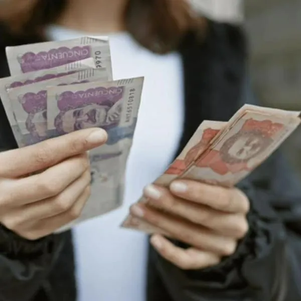 ¿Cuánto es la prima de diciembre frente a un salario mínimo en 2024? Así se calcula 