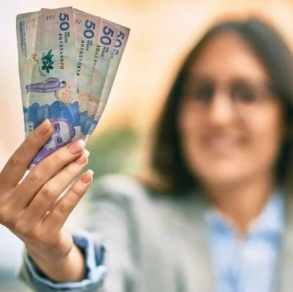 Aumento del salario mínimo en Colombia no sería superior al 10 %, según los cálculos de inflación y se regresaría a incrementos de un solo dígito. 