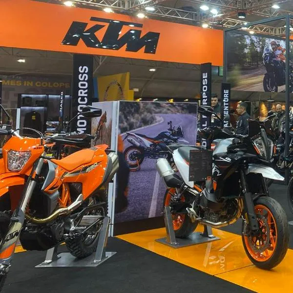 KTM, empresa de motos, se declaró en quiebra por problemas financieros y una deuda de 800 millones de dólares, pero seguirá en Colombia.