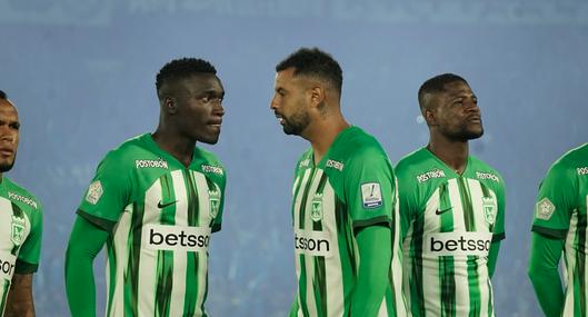 Foto de Edwin Cardona, en nota de que Atlético Nacional tiene nueva ropa de colección con Edwin Cardona y René Higuita