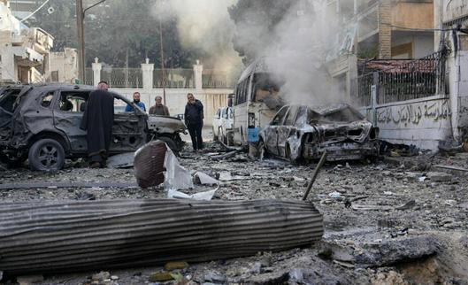 Aviones rusos y sirios bombardean las zonas rebeldes de Siria