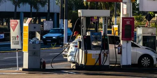 Surge problema con gasolina en Bogotá y otros municipios por robo de galones