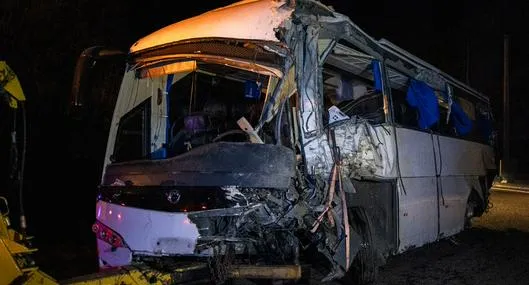 Accidente en Francia de bus con colombianos: testigo contó que pasó en choque