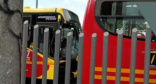 TransMilenio atiende accidente entre dos buses en sector del Minuto de Dios 