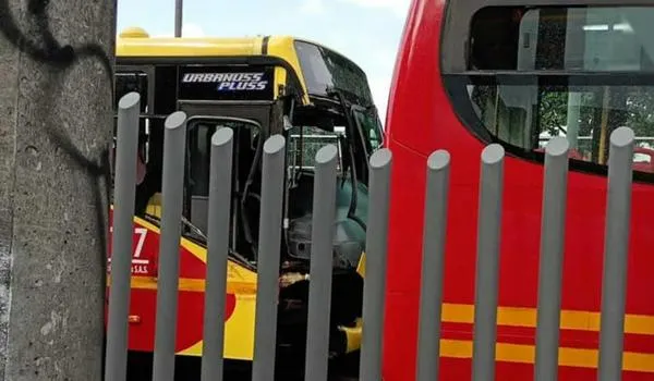TransMilenio atiende accidente entre dos buses en sector del Minuto de Dios 