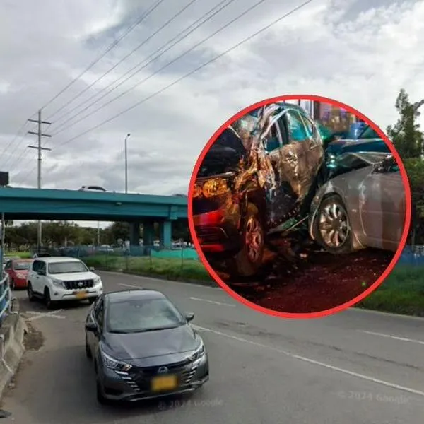 Accidente en autopista Norte de Bogotá hoy: 3 carros, volcados en obra