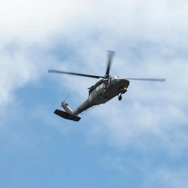 Ataque a helicóptero en Caucasia: identifican a militares que cayeron de cuerda