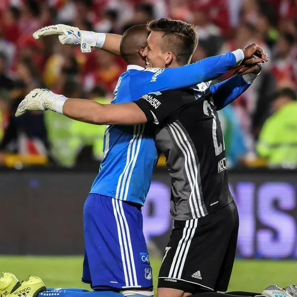 Nicolás Vikonis se retira del fútbol.