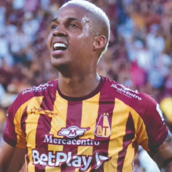 Imágenes de jugadores de Deportes Tolima y Atlético Nacional.