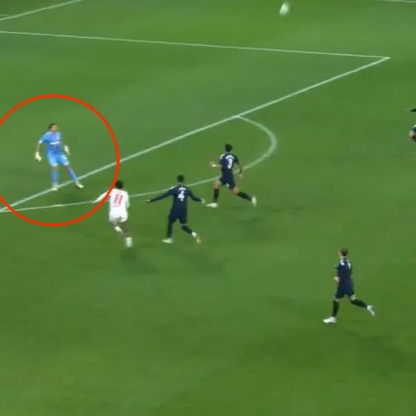 'Dibu' Martínez hizo papelón en Champions League.