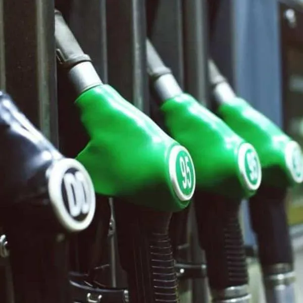 Prenden alarmas por escasez de gasolina en estaciones de Medellín y señalan a Ecopetrol. Hacen llamado para que se pronuncie la petrolera.