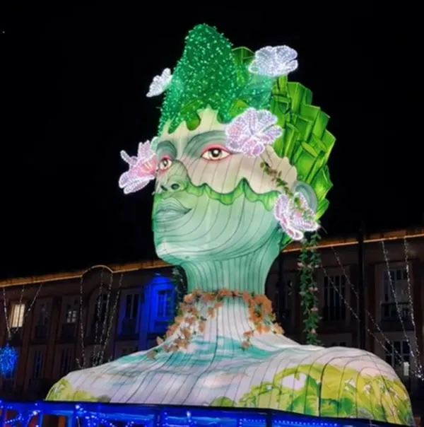 ¿Cuándo se enciende el alumbrado navideño en La Plaza de Bolívar? 