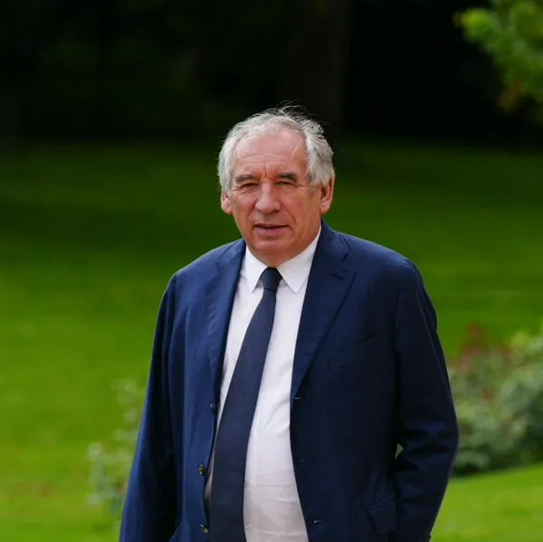 Nuevo primer ministro de Francia es François Bayrou: lo nombró Emanuel Macrón