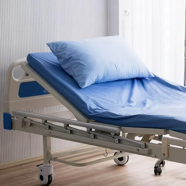 EPS Sura y Compensar con futuro claro para 2025, según ministro de Salud