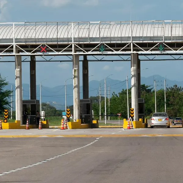 Peaje, en nota sobre los dos que estrenan carril exclusivo