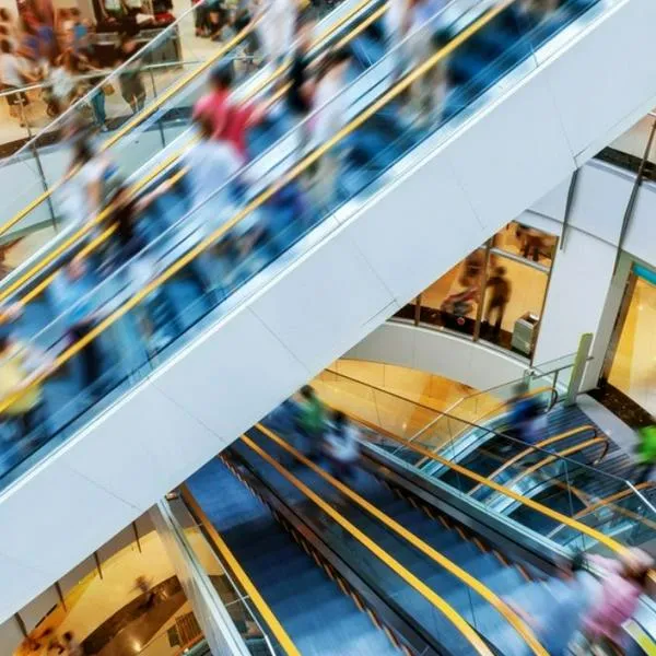 Foto de centro comercial, en nota de qué pasó con Mallplaza Manizales con exigencia a Ktronix y más para fin de año