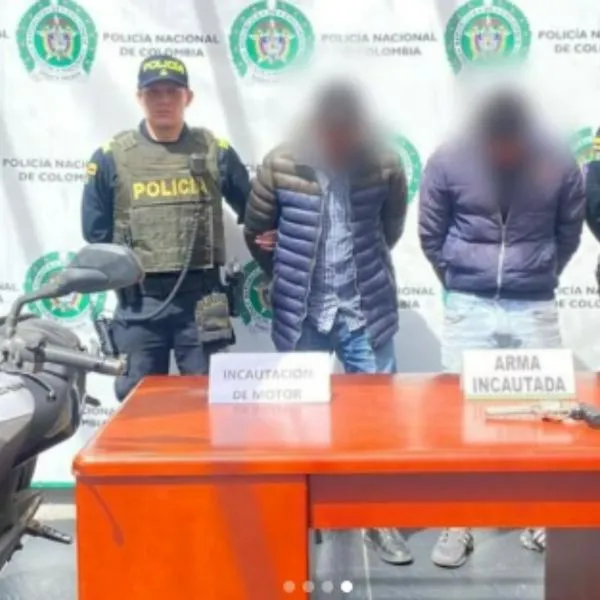 Persecución de película en Bogotá: capturaron a ladrones que se robaron 80 millones de pesos después de cometer un fleteo. 