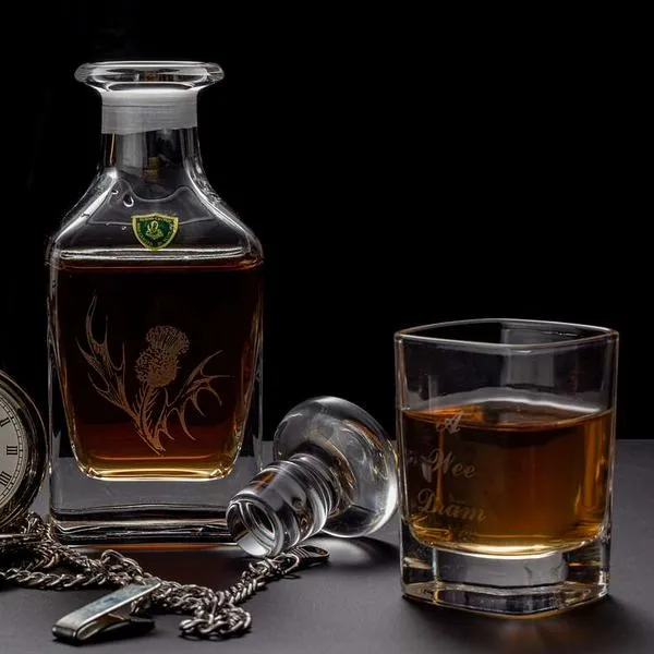 Foto de whisky, en nota de cuál es el whisky más suave para comenzar a tomar en Colombia, con tres opciones