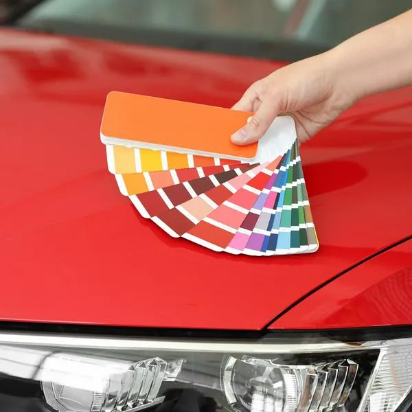 ¿Cuánto vale el cambio de color de un carro y moto en Colombia en 2024?