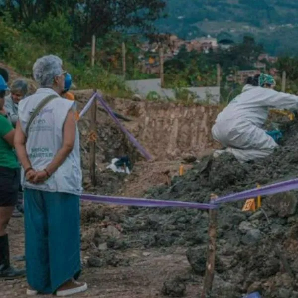 Después de 10 años de investigaciones suspendidas, familiares de las víctimas encontrarían los primeros restos óseos de personas que fueron sepultadas allí.