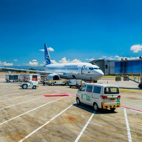Emergencia en Aeropuerto el Dorado 19 de diciembre por humo en torre de control. Foto: Shutterstock