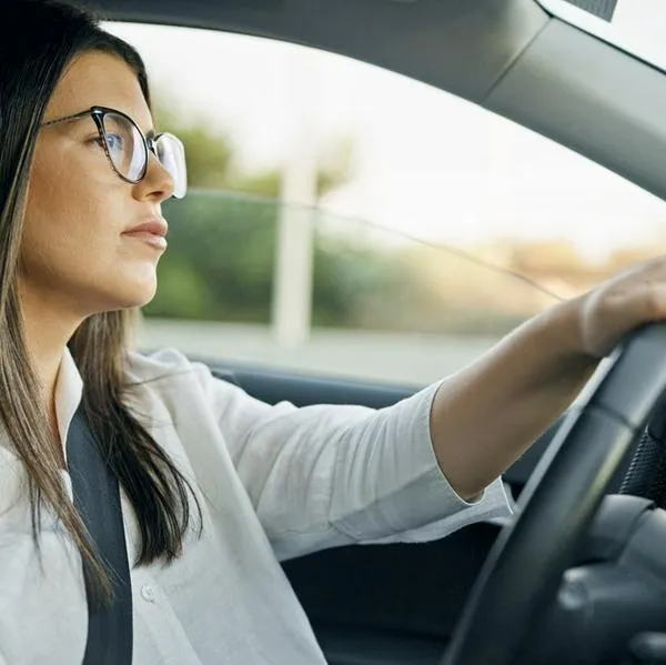 ¿Cuál es la distancia adecuada entre el volante y el conductor? 