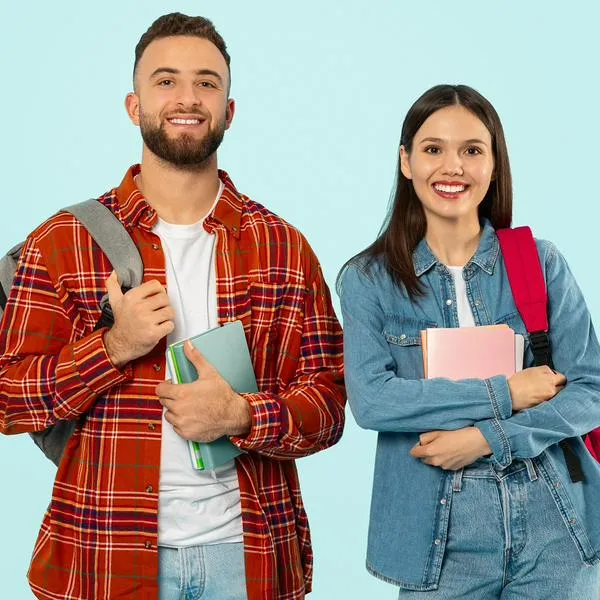 Jóvenes, en nota sobre cupos que abrieron para ellos en Bogotá