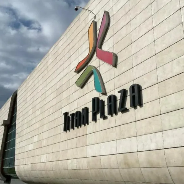 Visitantes de Plaza Imperial, Parque La Colina, Titán y más ganan con ventas de Navidad. Centros comerciales estarán llenísimos este fin de semana. 