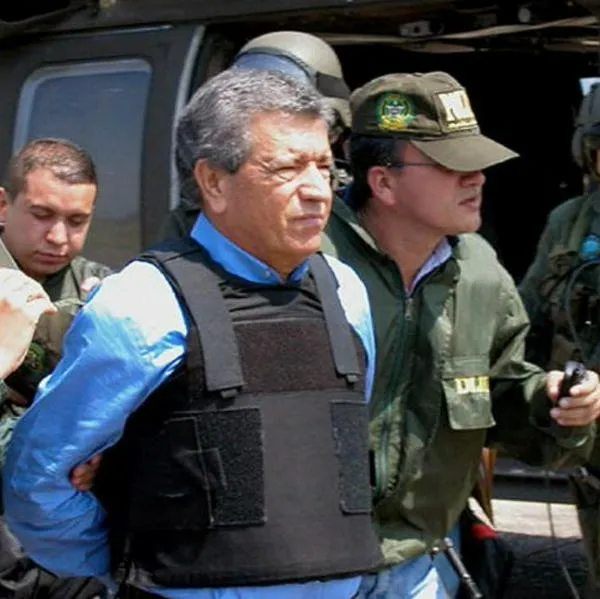 Imagen de la extradición de Miguel Rodríguez Orejuela.